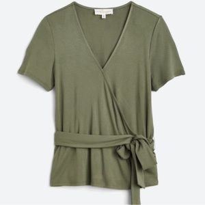 Brea Canyon Short Sleeve Wrap Knit Top NEW With Tags Size Small